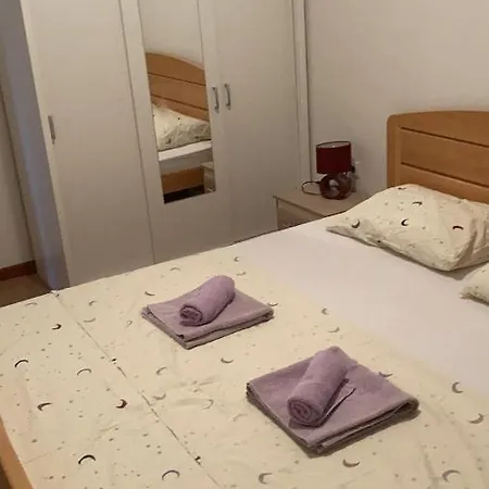 Ema & Lana * Smokvica (Korcula)