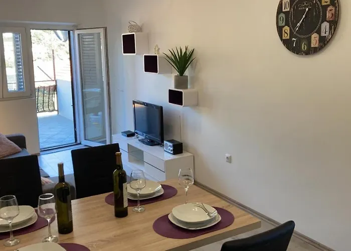 Apartman Ema & Lana Smokvica