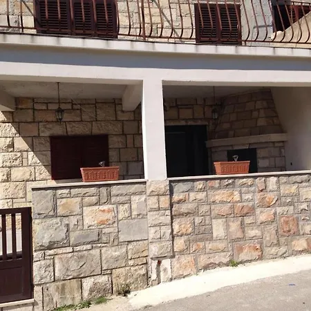 Appartamento Ema & Lana *